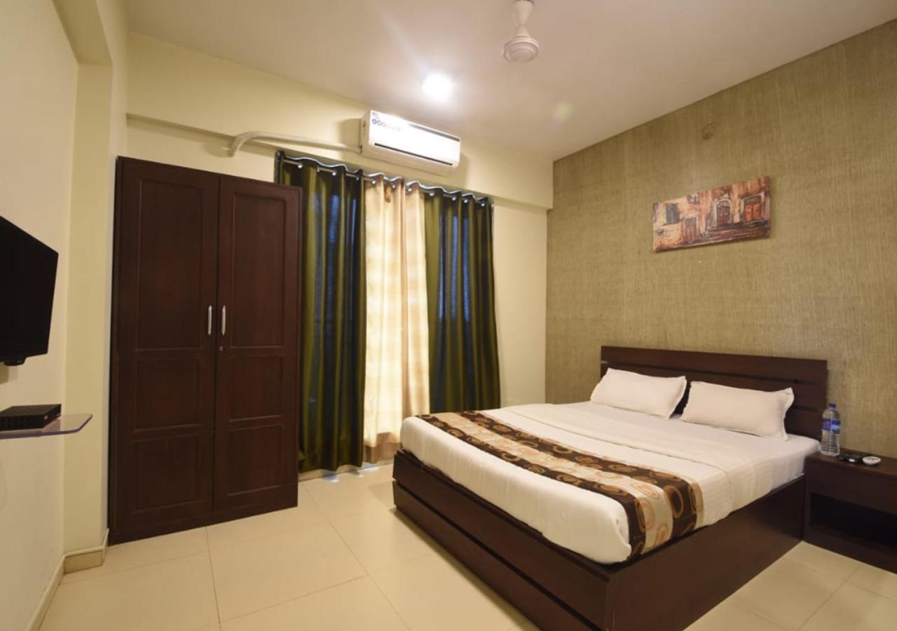 Hotel Iris Suites, Navi Mumbai Dış mekan fotoğraf